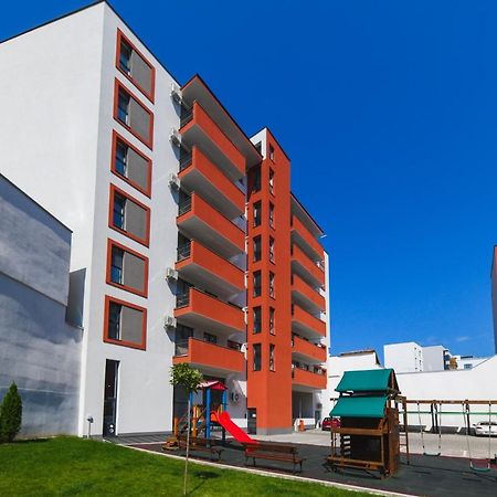 Panoramic Apartment With Terrace Cluj-Napoca Exterior photo